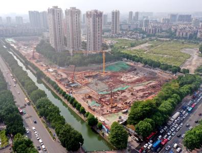 万科花地湾学校基坑支护和桩基础工程（广州▪荔湾）