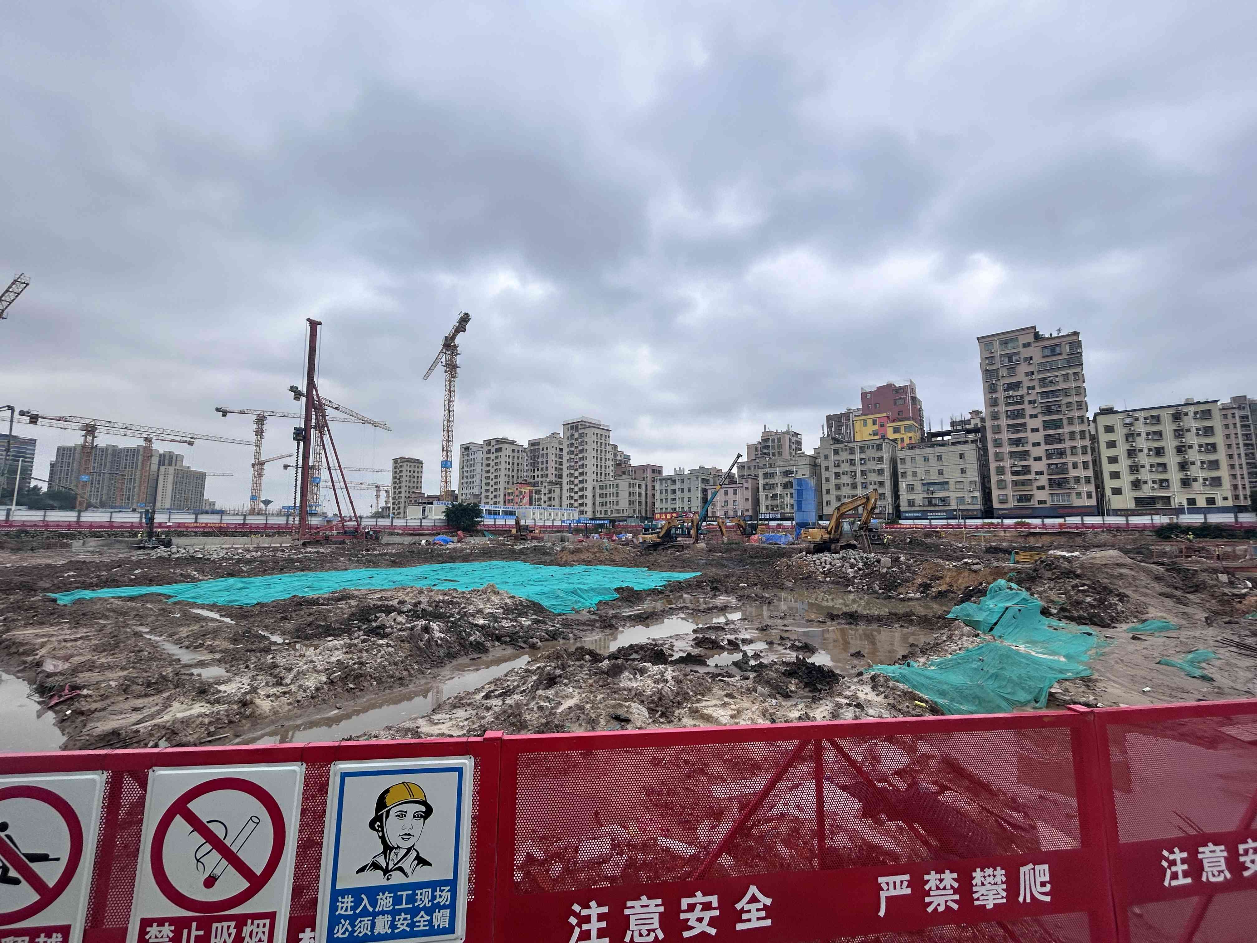 光明区轨道13号线车辆段片区02-08地块桩基及支护工程2024.4.29-5.5施工剪影