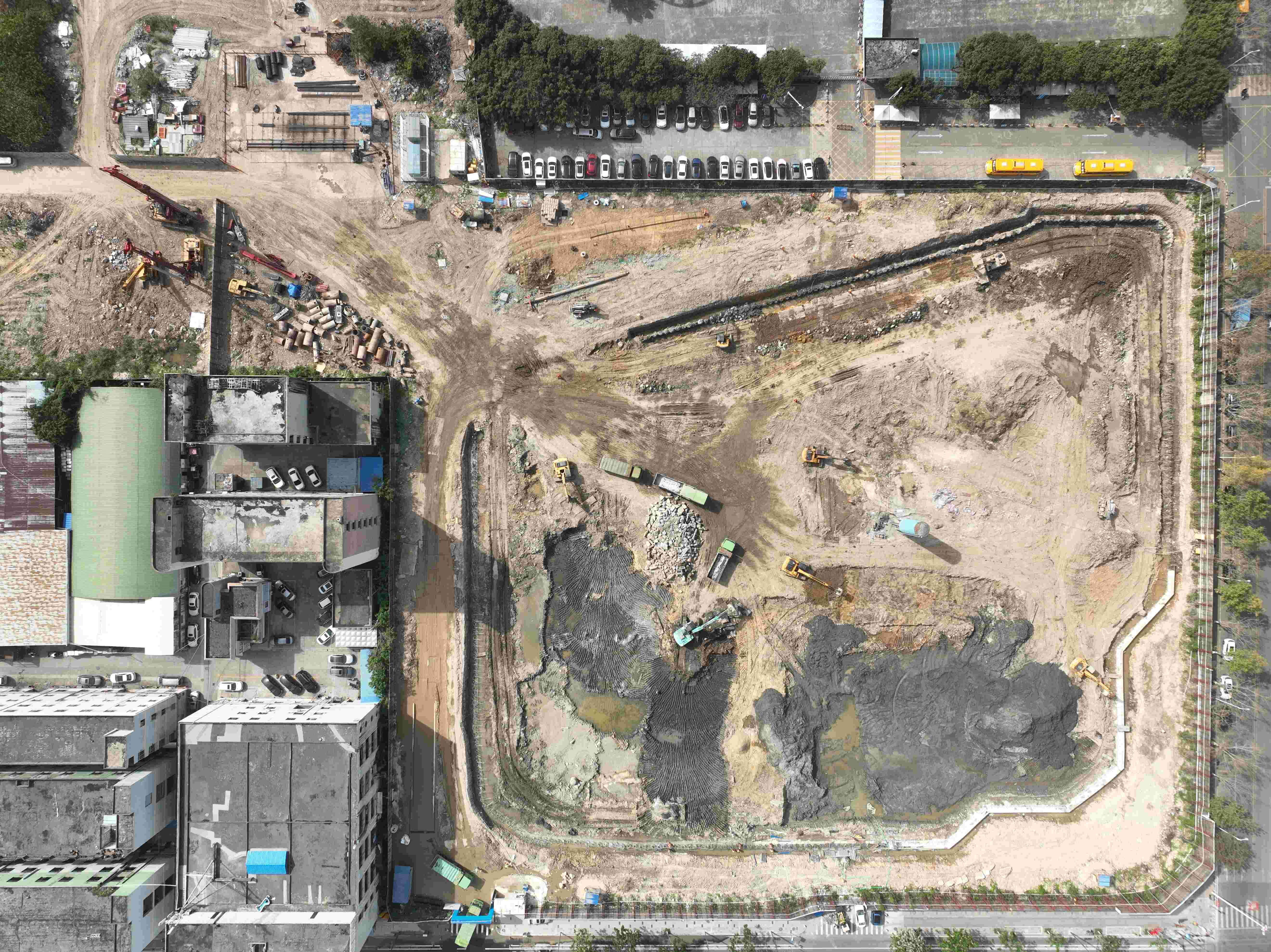 东莞万科龙湾花园（K4）基坑支护及桩基础工程2025.4.14-4.20施工剪影