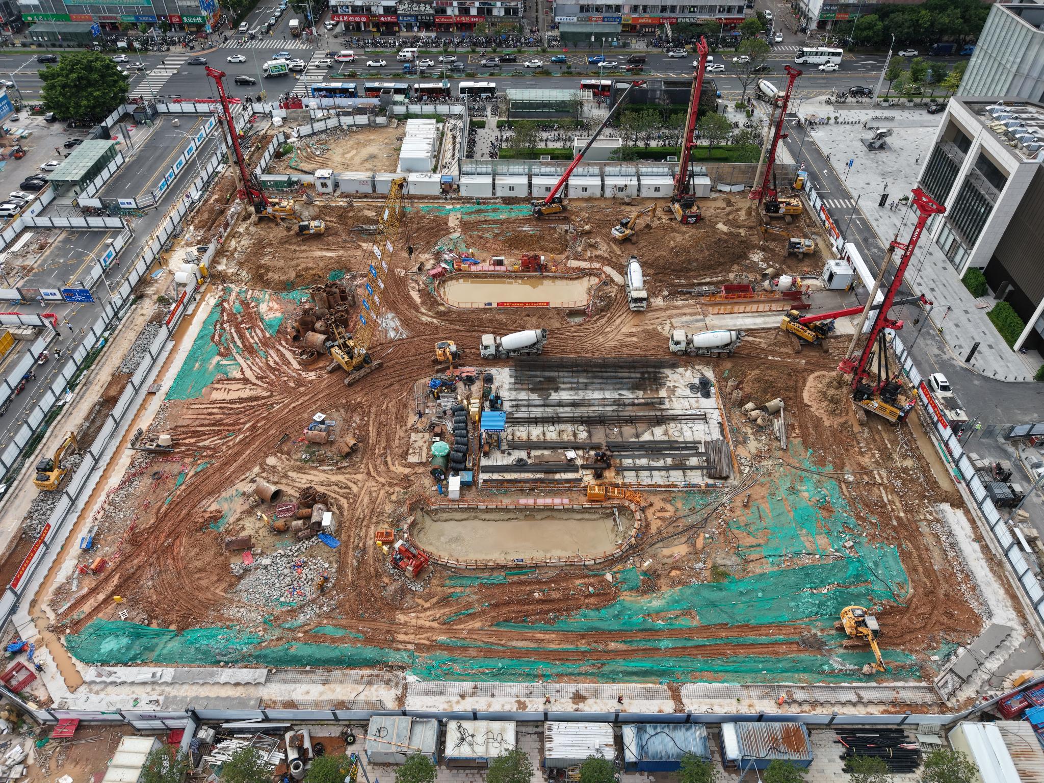 宝安区芯片及数字视讯联合产业基地基坑支护及土石方工程2025.6.17-6.23施工剪影