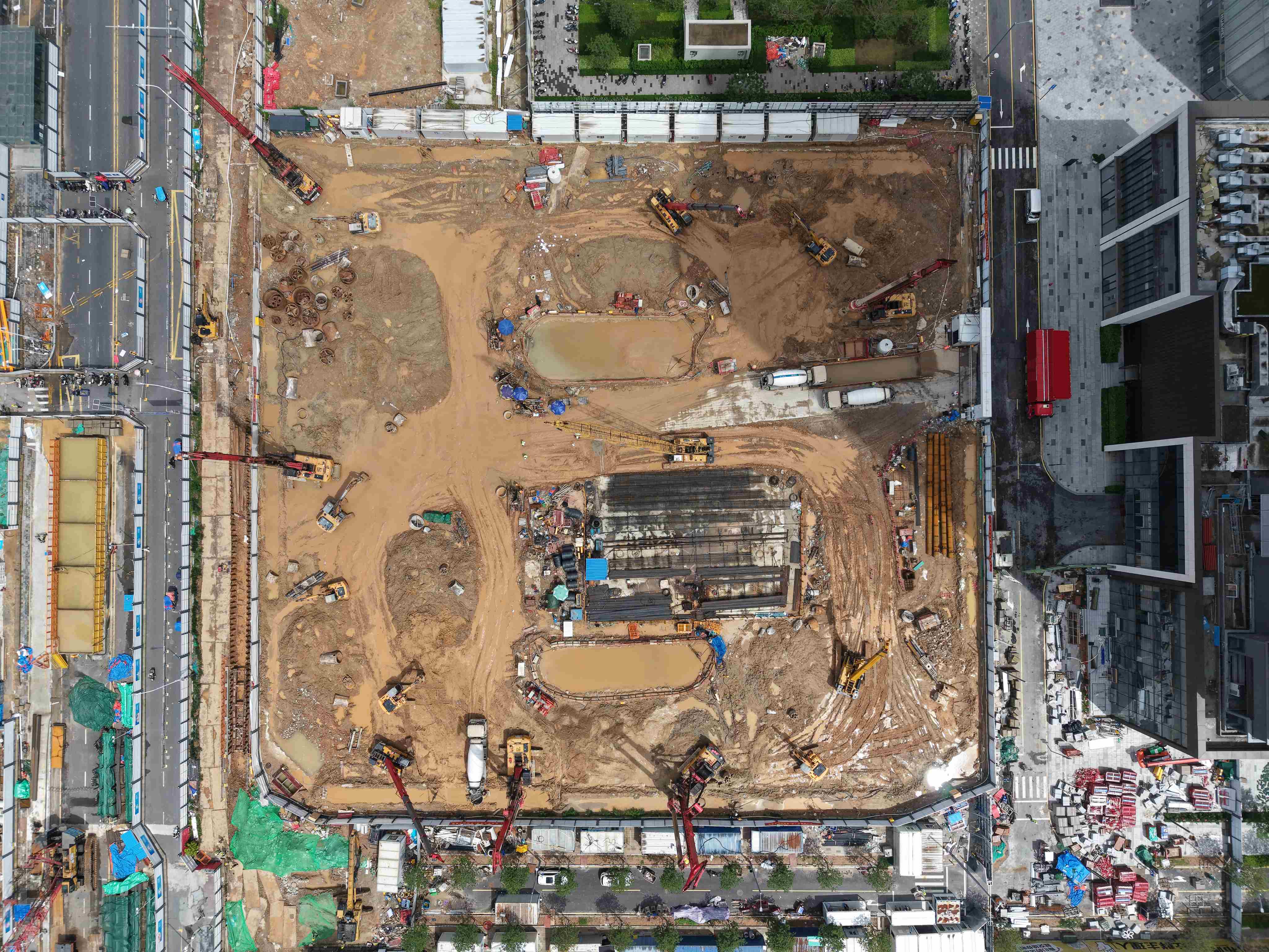 宝安区芯片及数字视讯联合产业基地基坑支护及土石方工程2025.7.22-7.28施工剪影