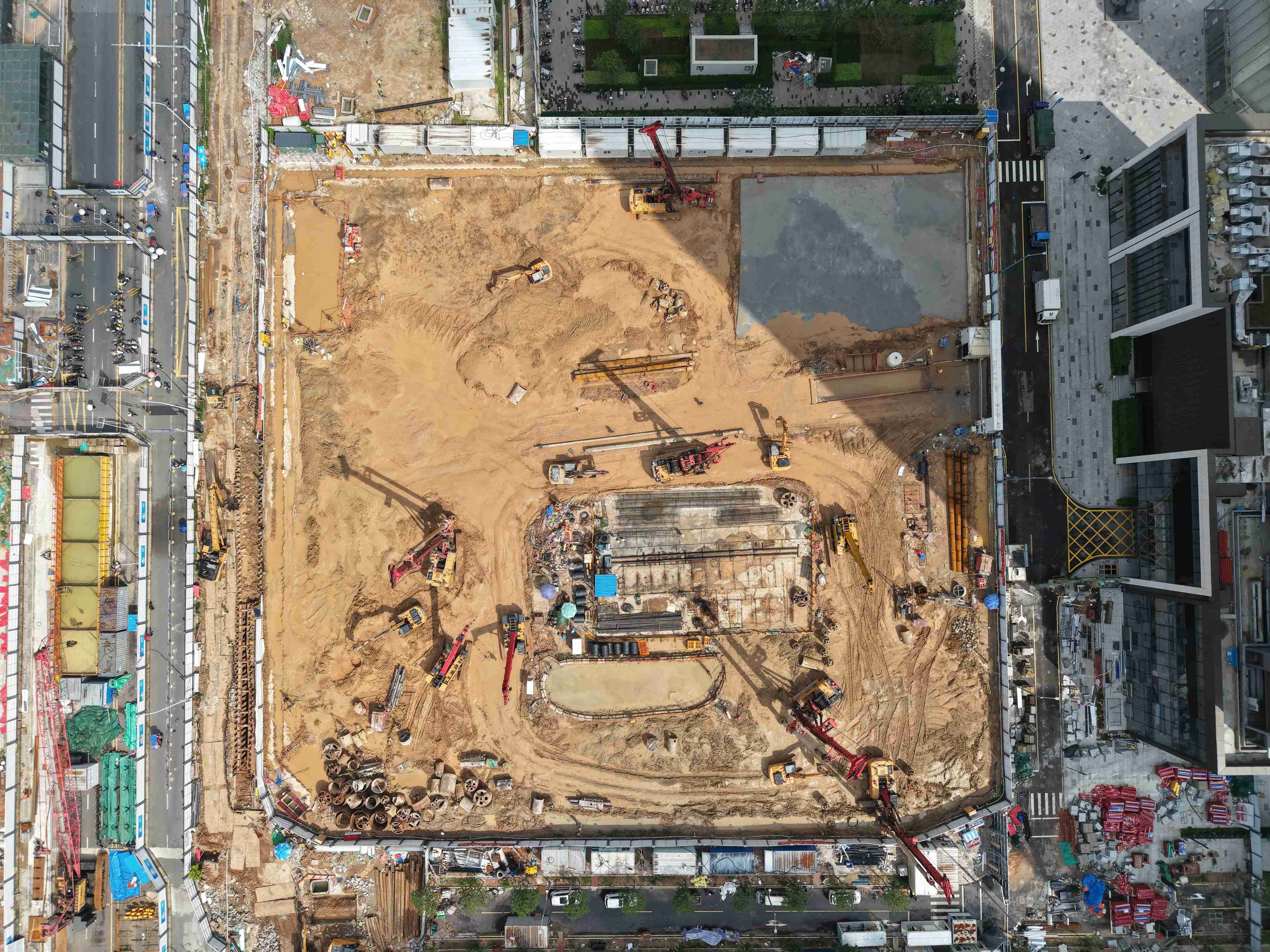 宝安区芯片及数字视讯联合产业基地基坑支护及土石方工程2025.8.5-8.11施工剪影