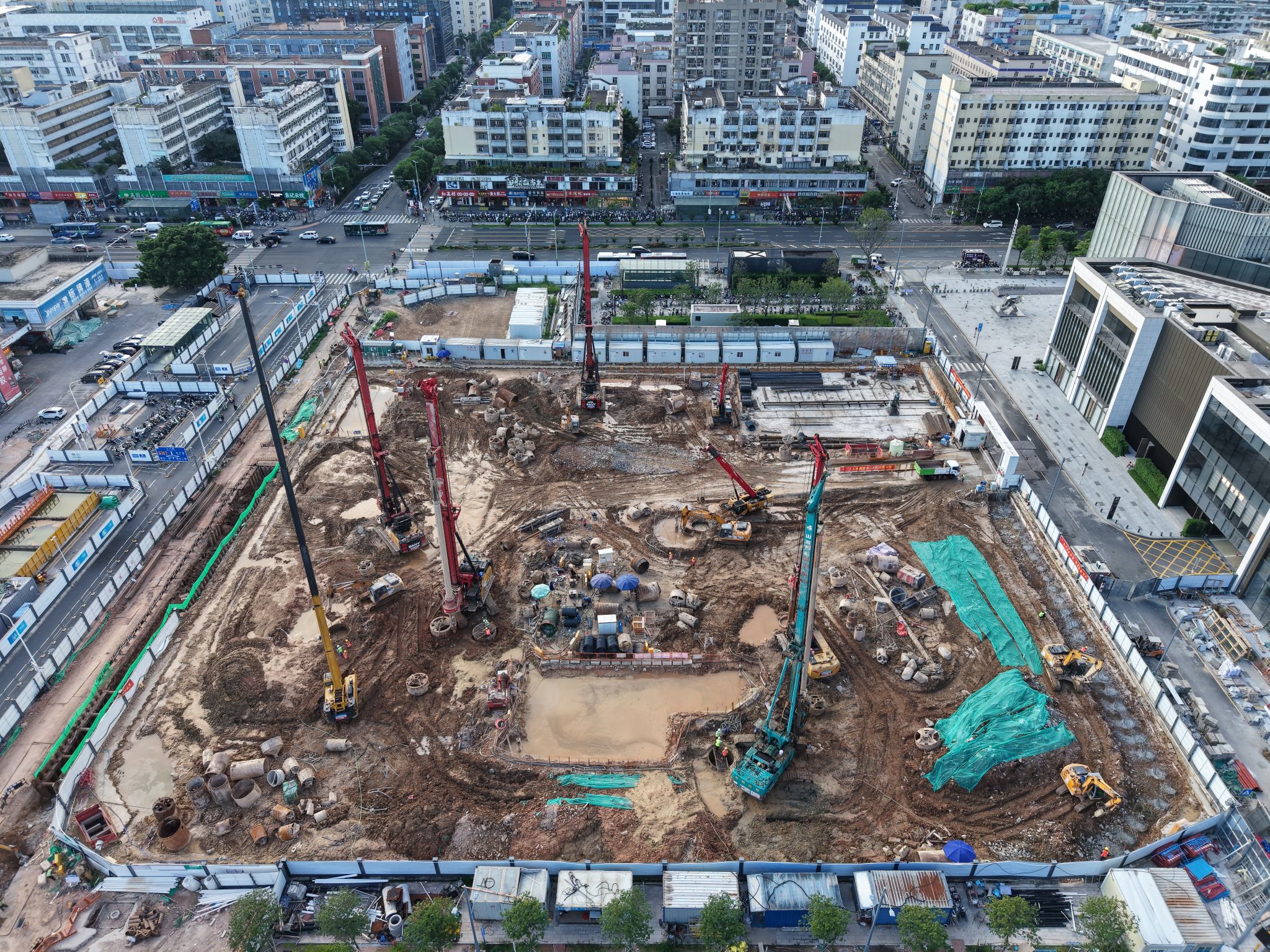 宝安区芯片及数字视讯联合产业基地基坑支护及土石方工程2025.8.26-9.1施工剪影
