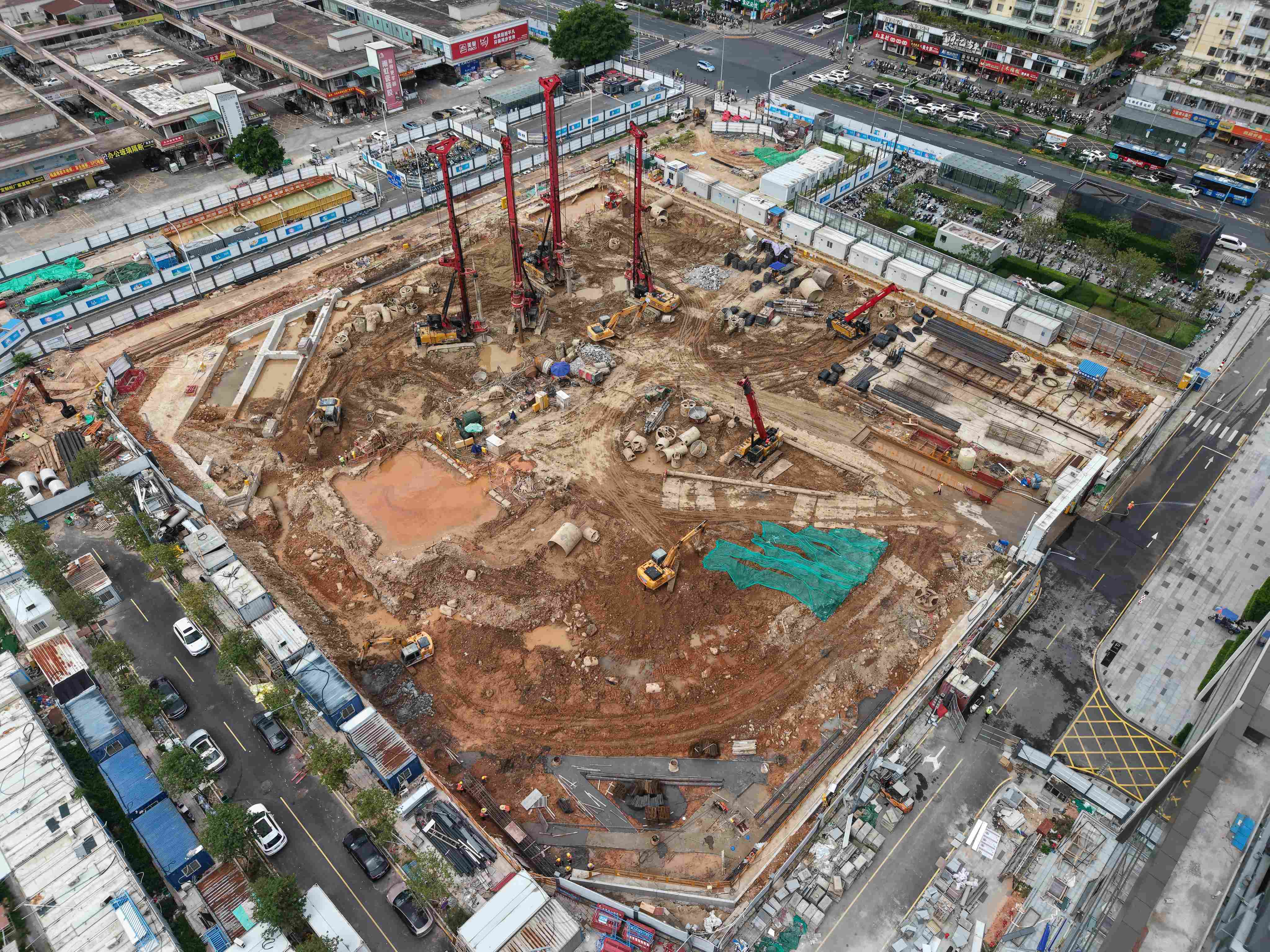 宝安区芯片及数字视讯联合产业基地基坑支护及土石方工程2025.10.7-10.13施工剪影
